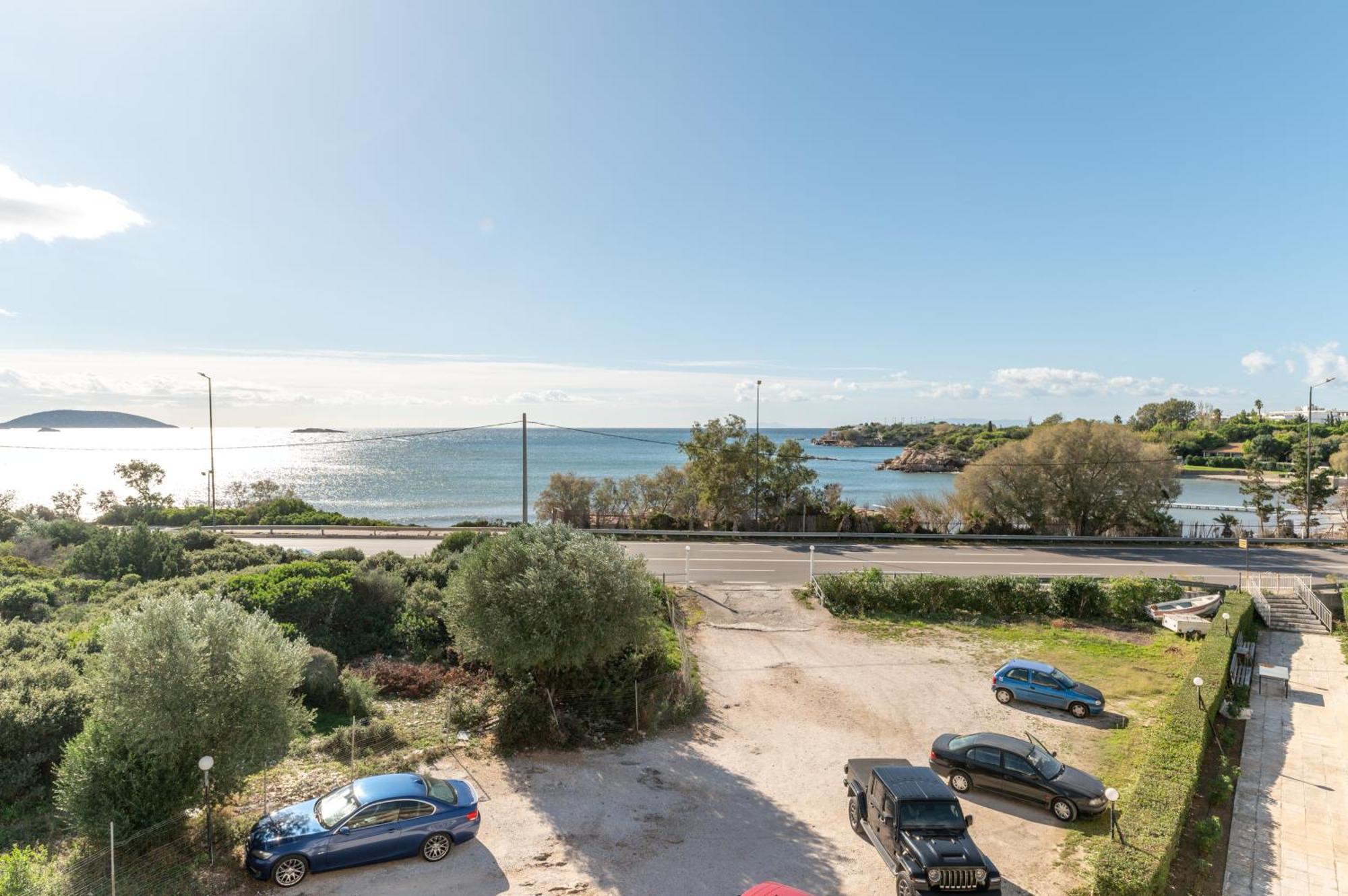 Amazing Sea View Apartment Kalivia Thorikou ภายนอก รูปภาพ
