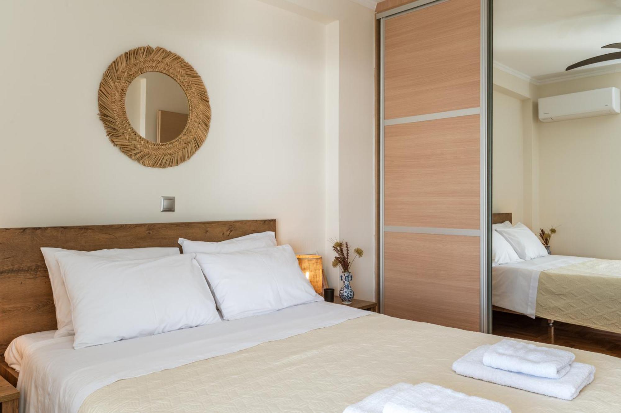 Amazing Sea View Apartment Kalivia Thorikou ภายนอก รูปภาพ