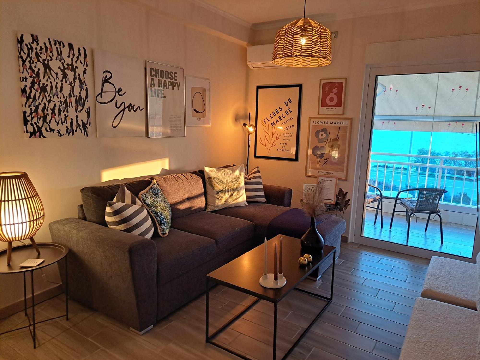 Amazing Sea View Apartment Kalivia Thorikou ภายนอก รูปภาพ